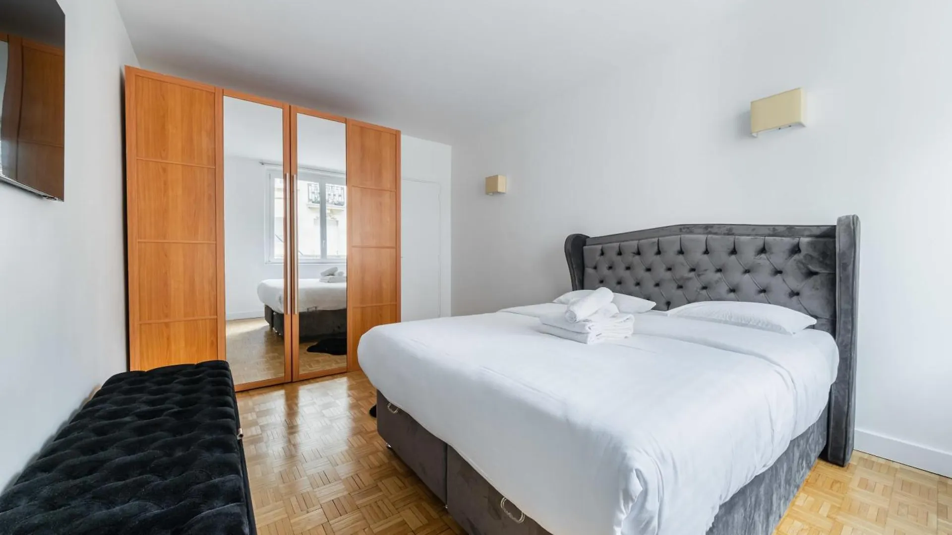 شقة Appartement 3 Pieces Porte Maillot - Paris 16 - 4P - Flat-Guest فرنسا